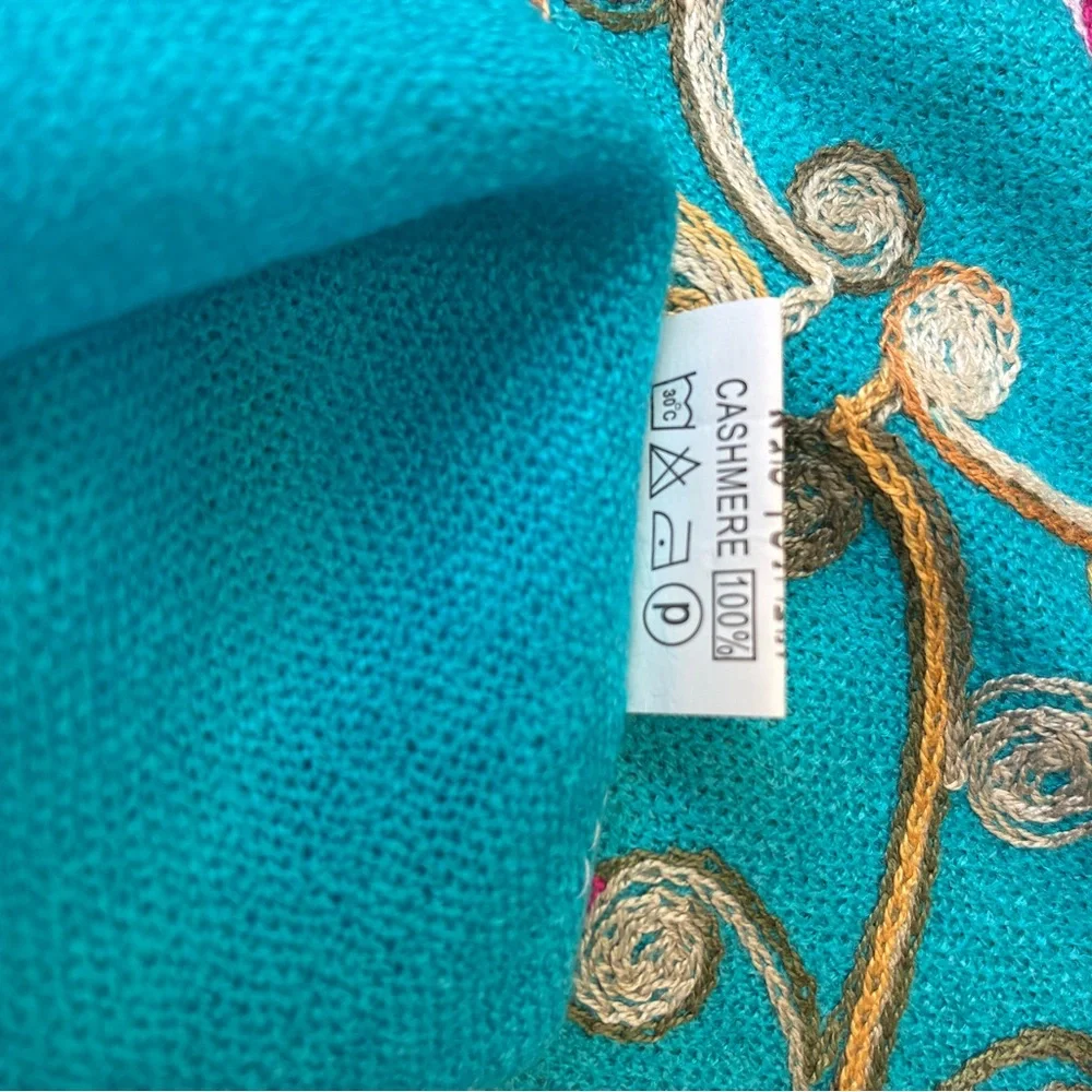 Cashmere Lightweight Large Shawl Wrap Floral Embroidery Blue NWOT